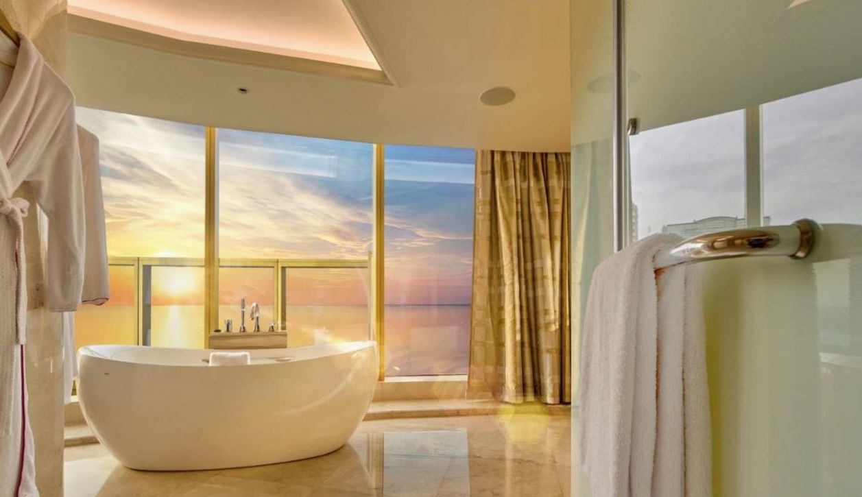 Resort suite